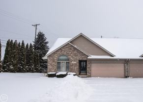 33523 Roselawn St - Photo 1 of 1