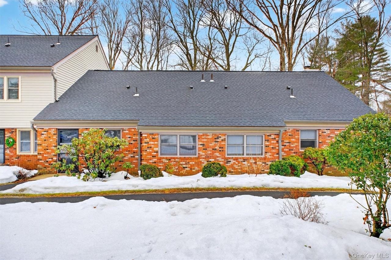 180 Heritage Hls Unit E #E