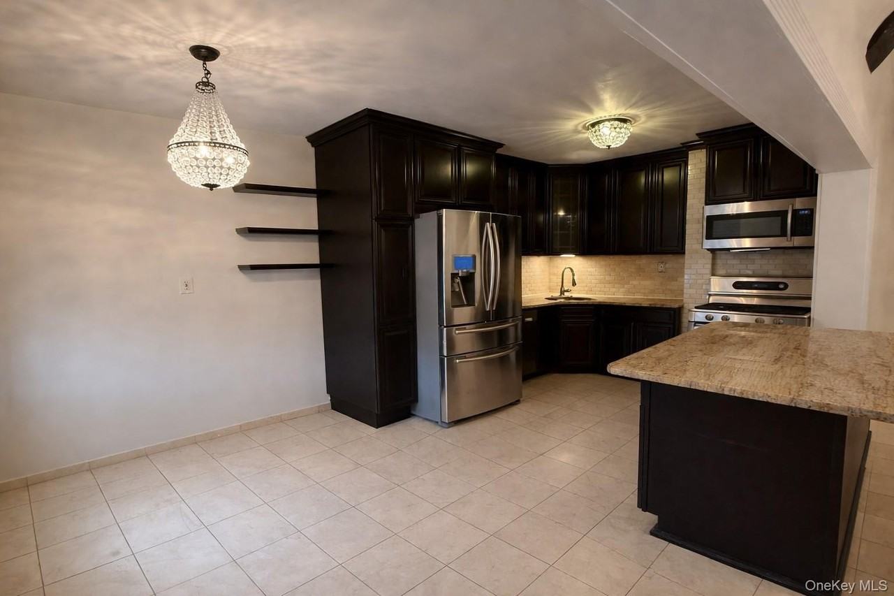 5440 80th St Unit 1 #1 - Photo 3 of 14