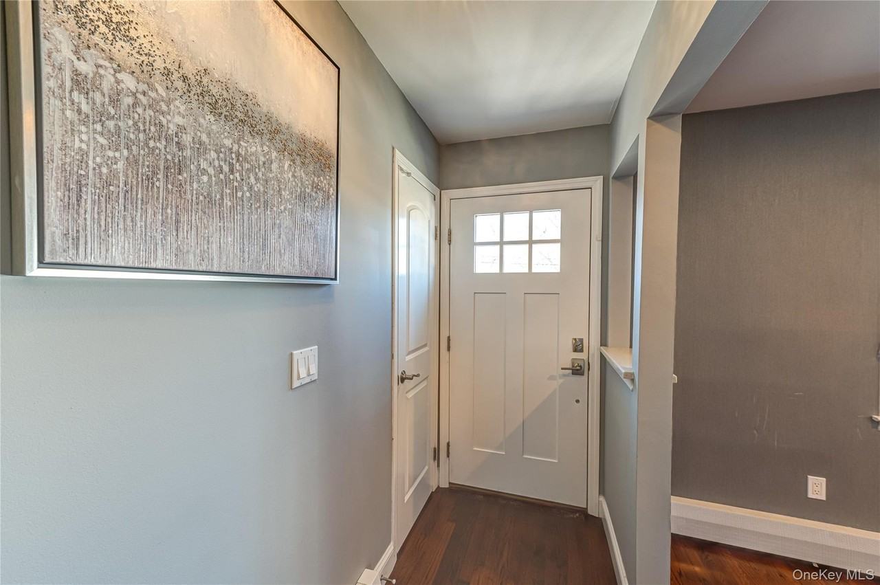 2002 City Ave - Photo 5 of 40