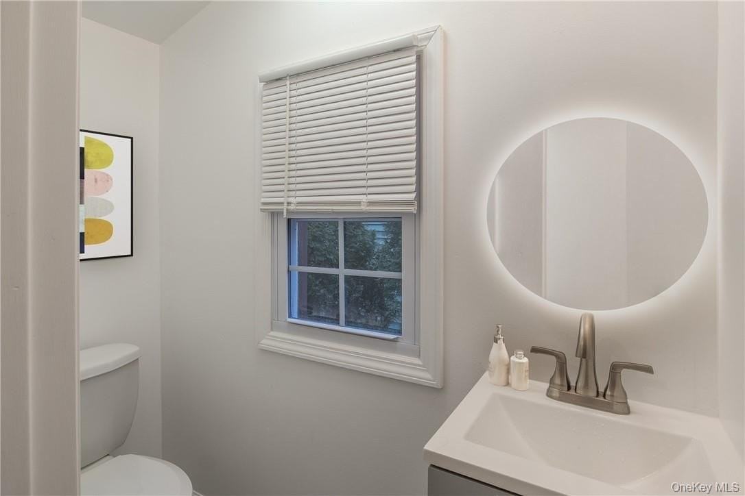 35 White Ave - Photo 7 of 10