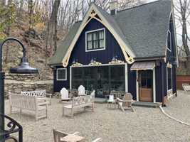 featured image of 325 Ferdon Ave