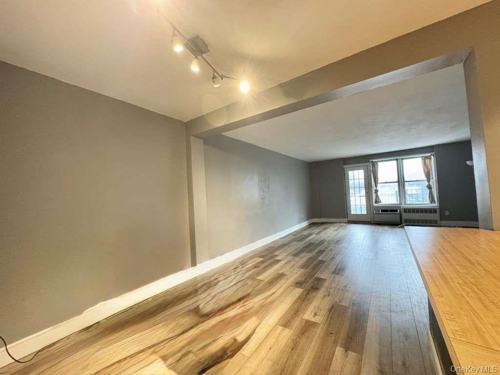 6820 Selfridge St Apt 3l - Photo 7 of 13