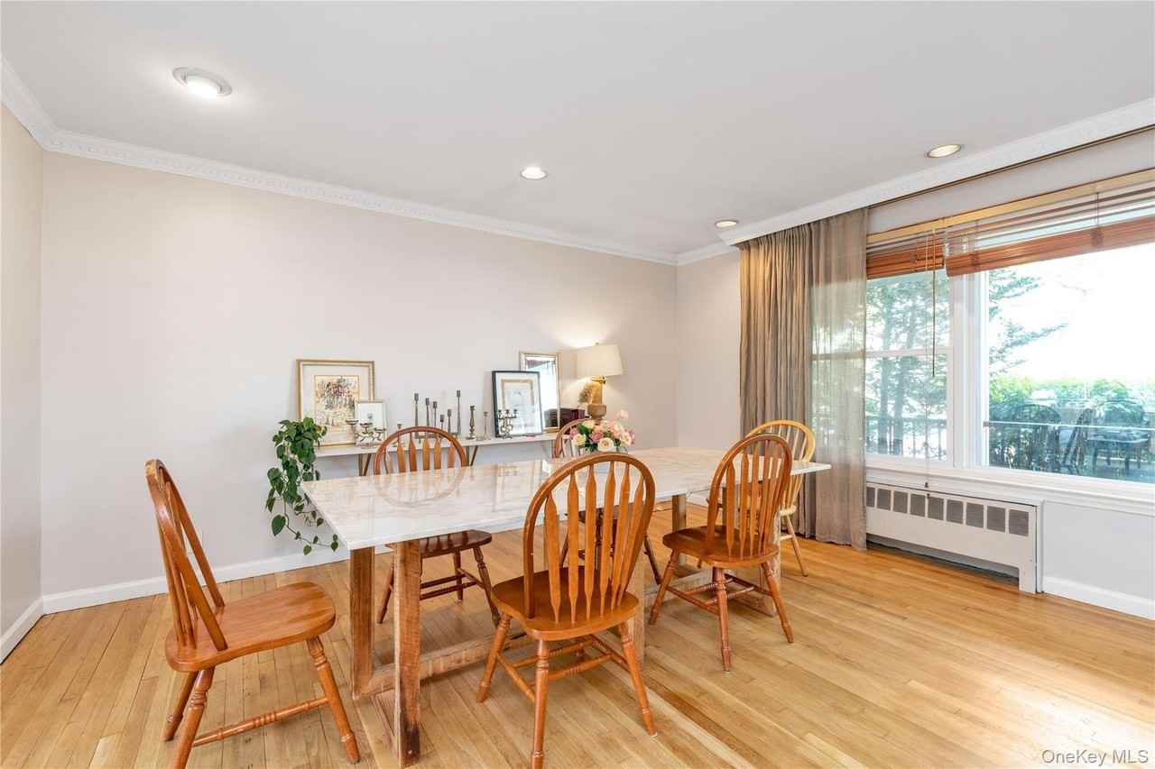 1443 Park St - Photo 4 of 23