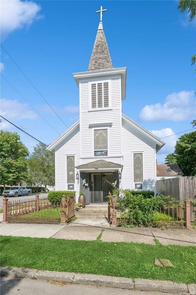 248 5th Ave - Photo 3 of 30