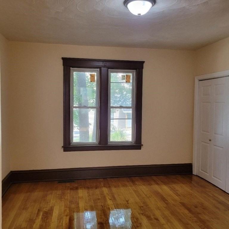 111 Rodney St Apt 1 - Photo 3 of 9