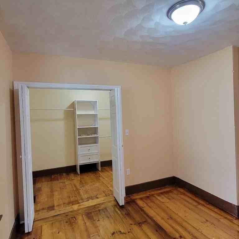 111 Rodney St Apt 1 - Photo 5 of 9