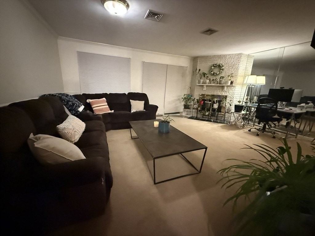 84 Walpole St Apt 2b - Photo 3 of 17