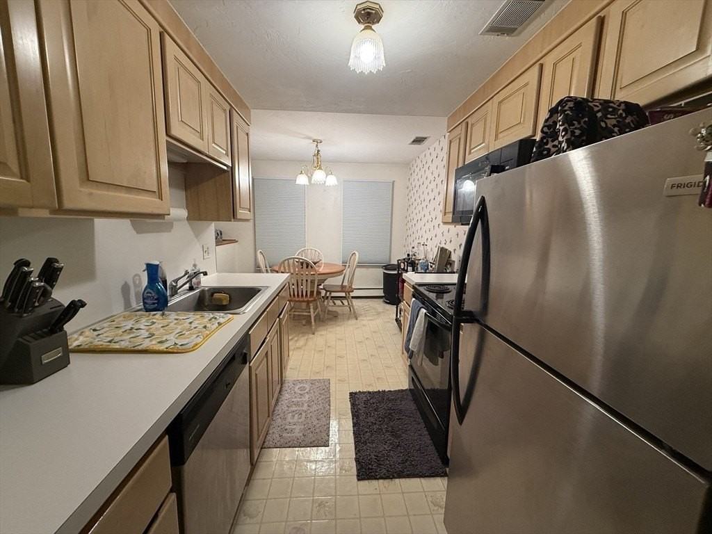 84 Walpole St Apt 2b - Photo 7 of 17