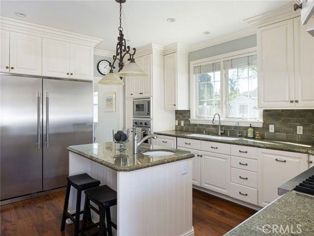 1201 E Pine Ave - Photo 3 of 8