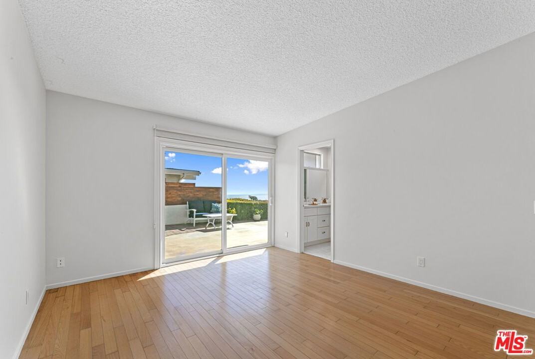 3636 Oceanhill Way - Photo 3 of 8