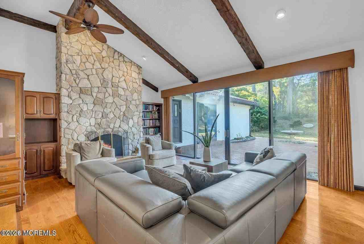 36 Muncy Dr - Photo 7 of 38