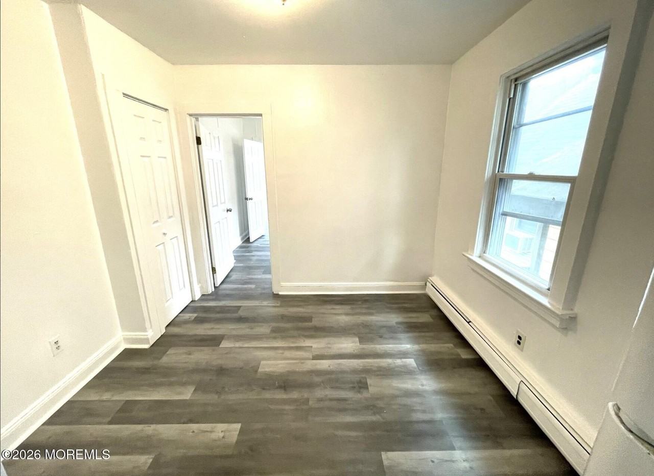 11 Saint Peters Pl Unit 2 - Photo 4 of 10