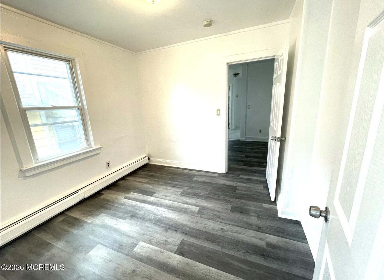 11 Saint Peters Pl Unit 2 - Photo 7 of 10