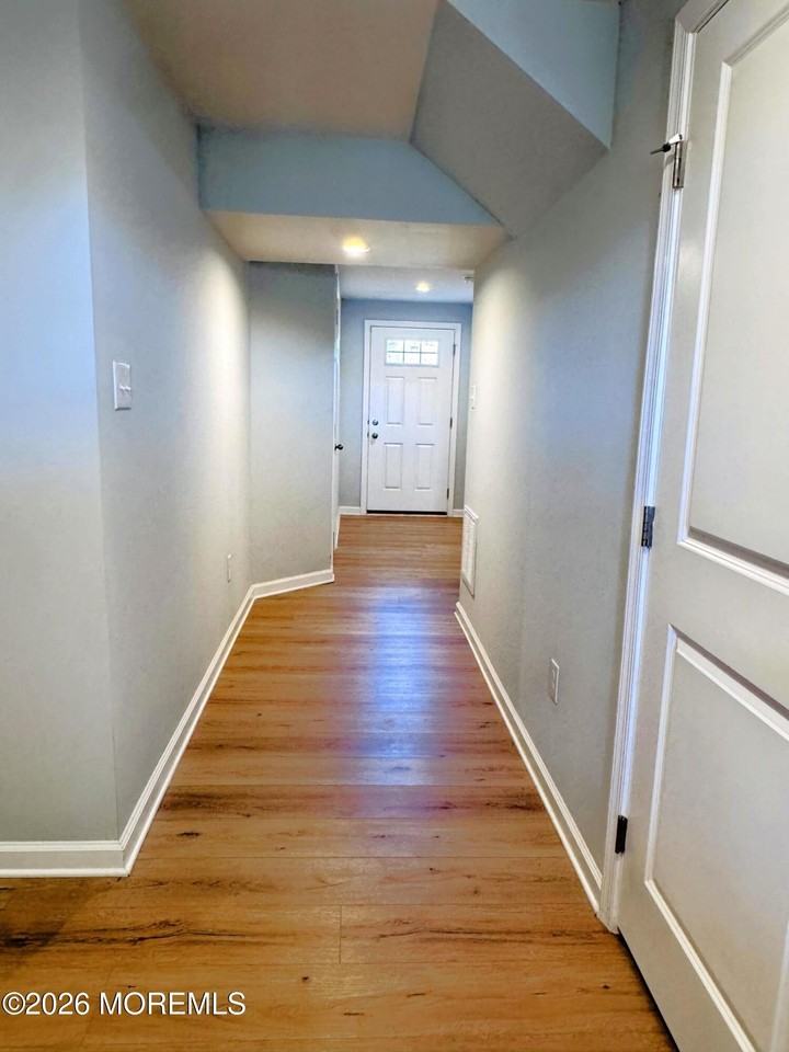 207 Cyprus Ct Unit 207 - Photo 5 of 33