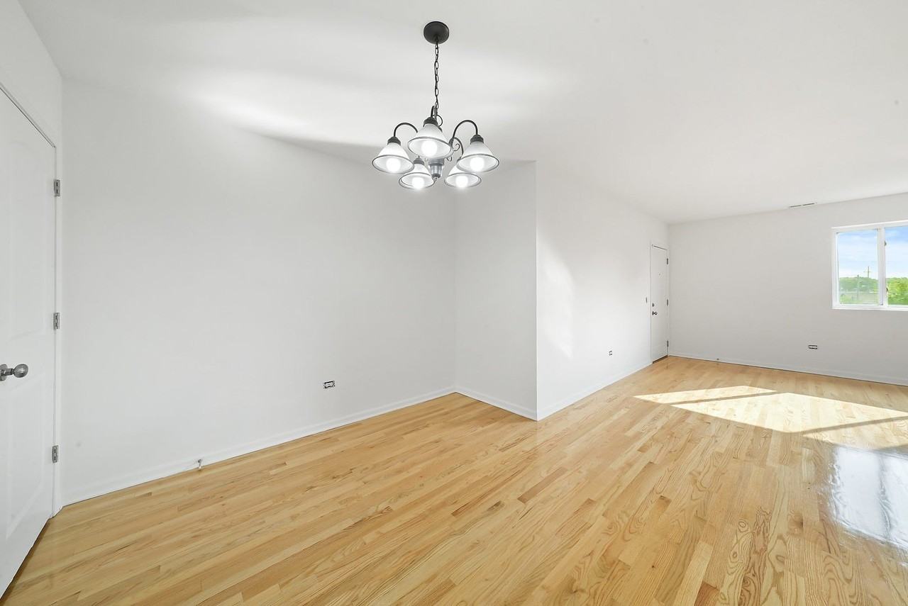 13906 Central Park Ave Apt 2n - Photo 6 of 21