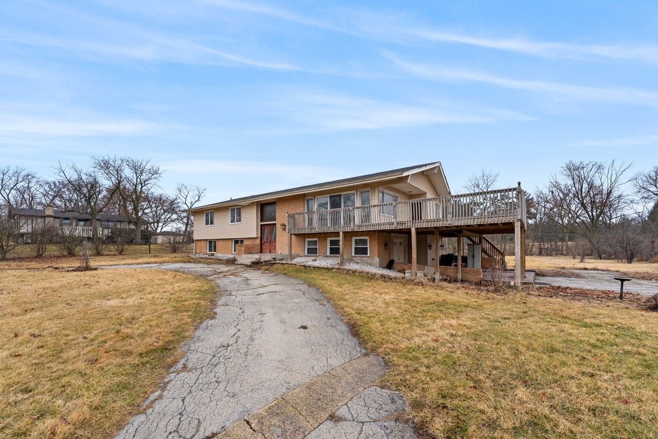 2 Wild Cherry Ln - Photo 2 of 26