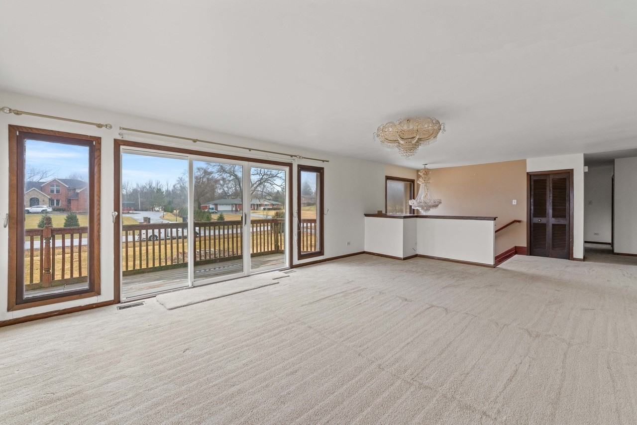 2 Wild Cherry Ln - Photo 4 of 26