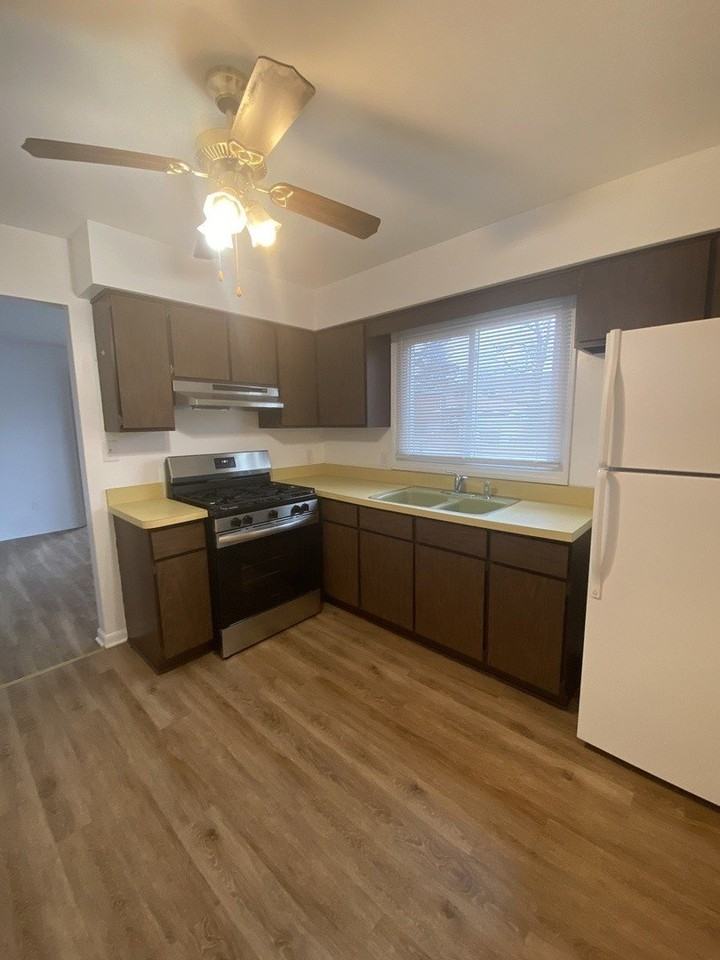 116 S Cooper Rd Unit 1 - Photo 5 of 9