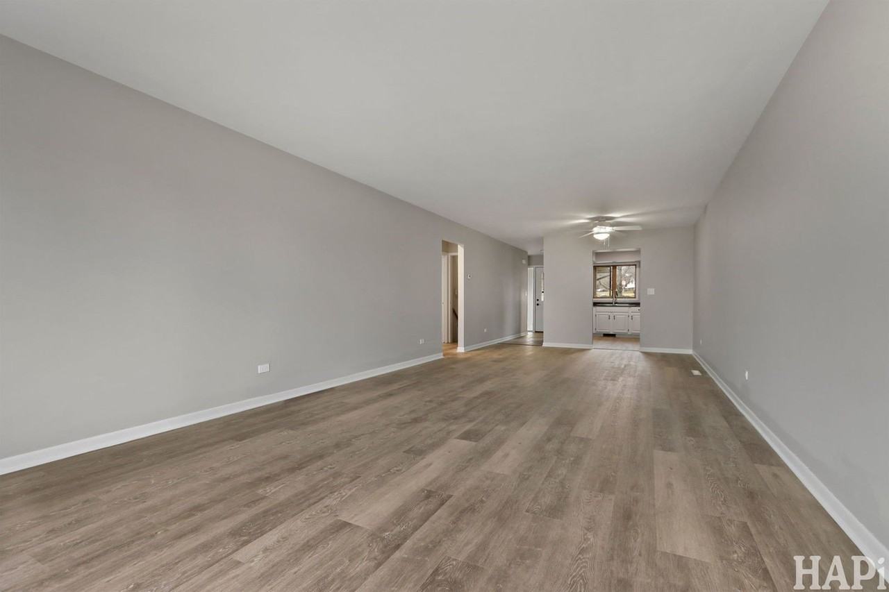 920 Pleasant St - Photo 6 of 14