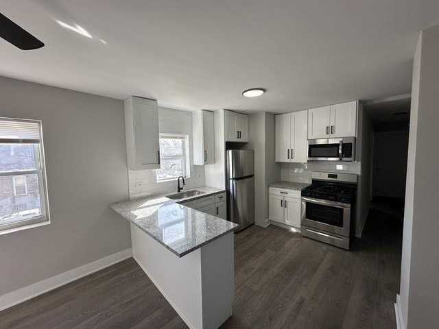 6924 S Aberdeen St Unit 2 - Photo 2 of 10