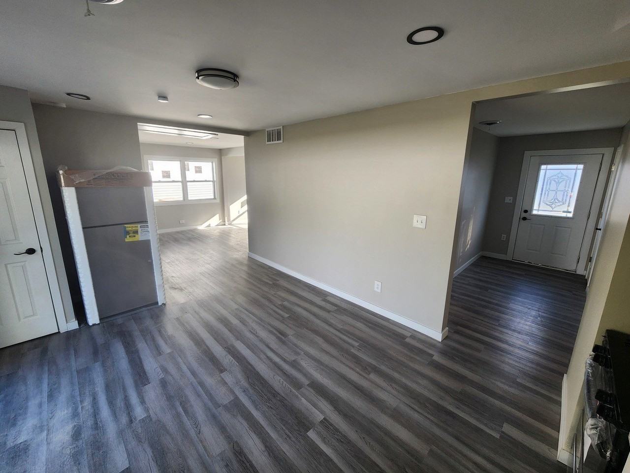 314 Fremont Ave - Photo 5 of 24