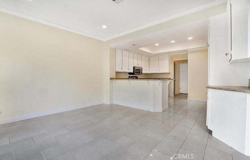 6011 E Queens Dr - Photo 7 of 48