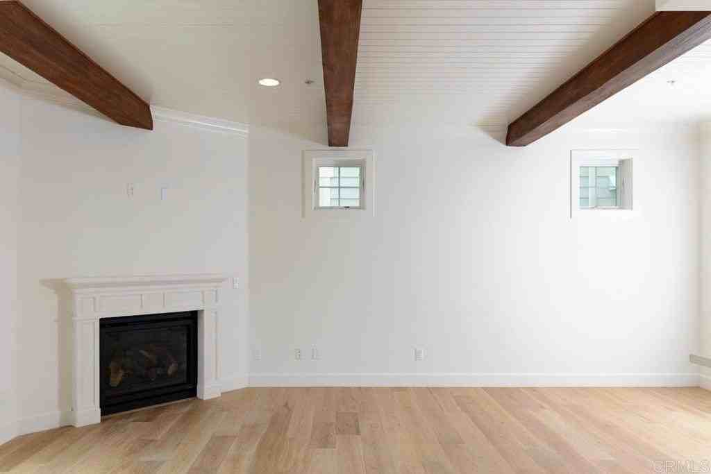 7720 Ivanhoe Ave - Photo 4 of 13