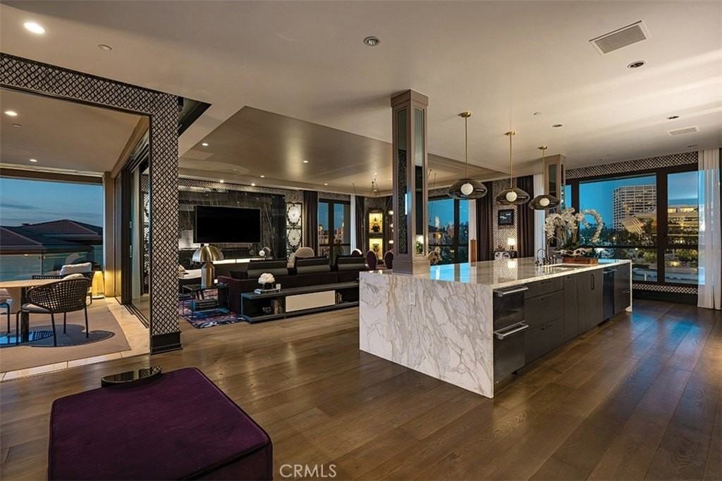 1447 Santa Barbara Dr - Photo 7 of 50