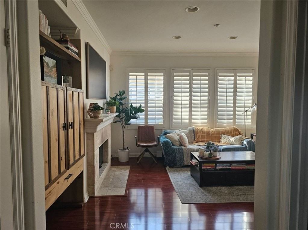 140 Paseo Vis - Photo 2 of 13