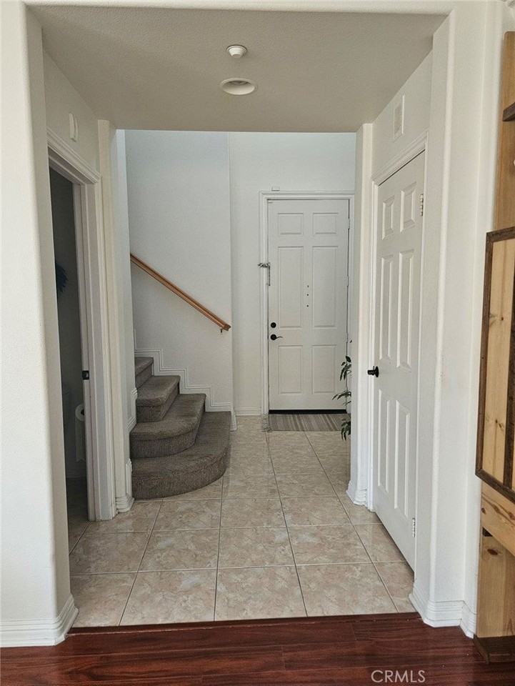 140 Paseo Vis - Photo 7 of 13