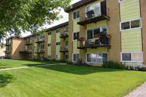 featured image of 4045 Robinson St