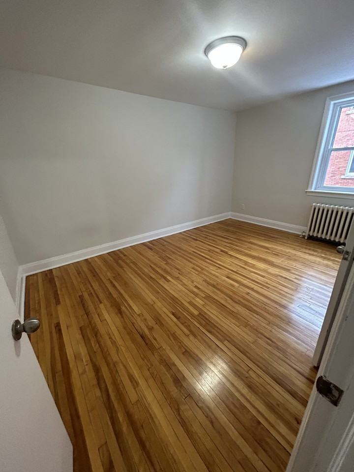 36 Russell - Photo 6 of 10