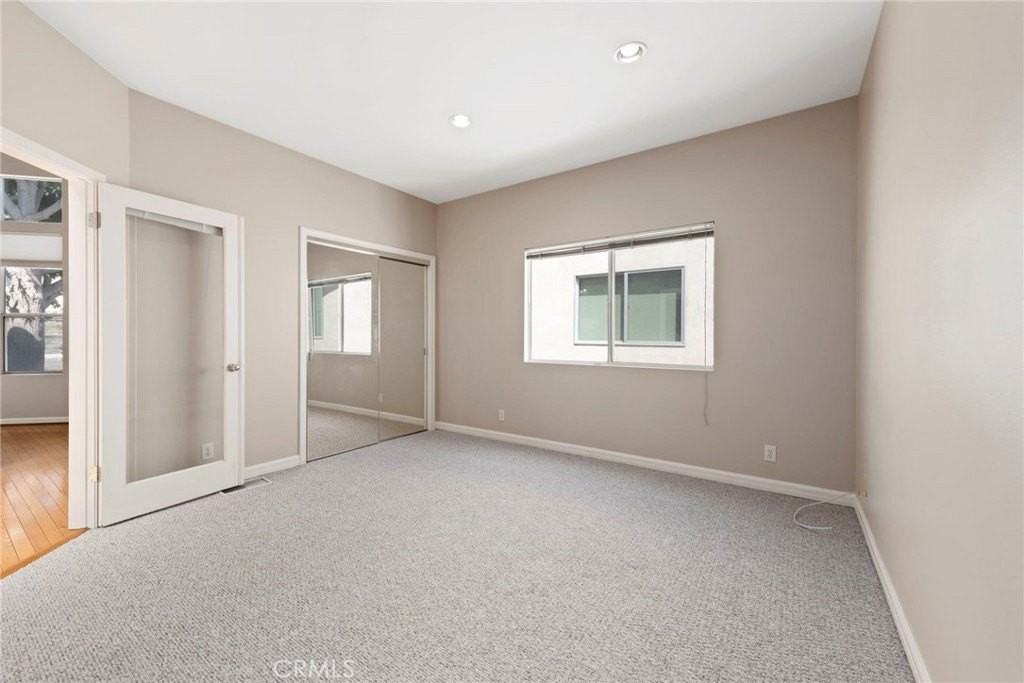 1536 Silver St - Photo 4 of 34