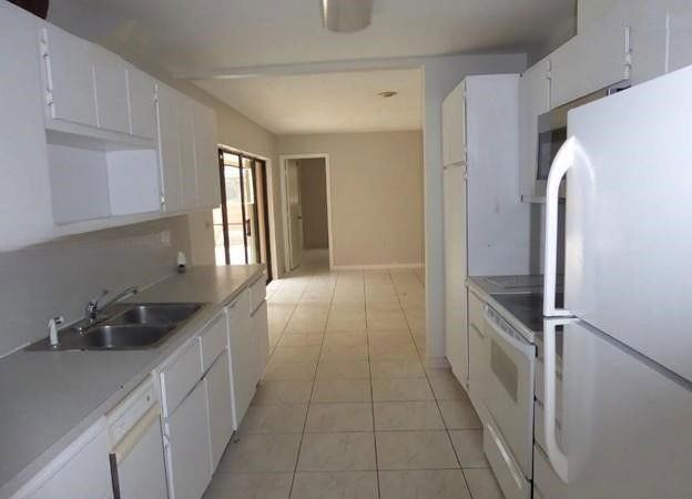 6895 Loch Ness Dr - Photo 2 of 7
