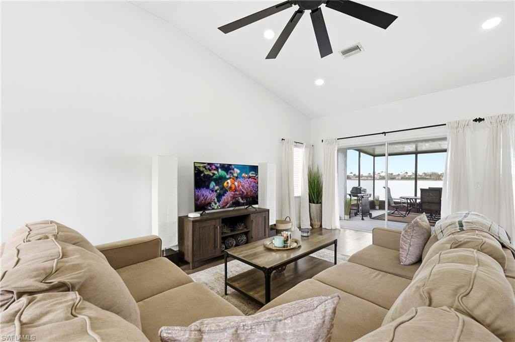 7287 Mill Pond Cir - Photo 7 of 47