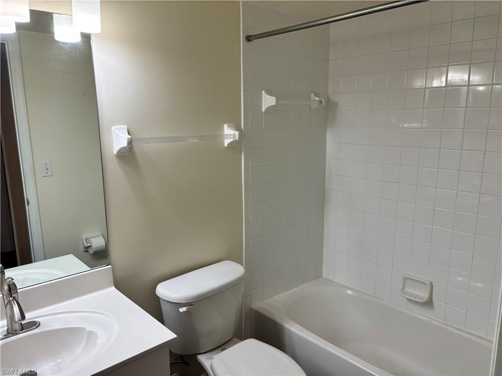 3245 Cypress Glen Way Apt 521 - Photo 7 of 9