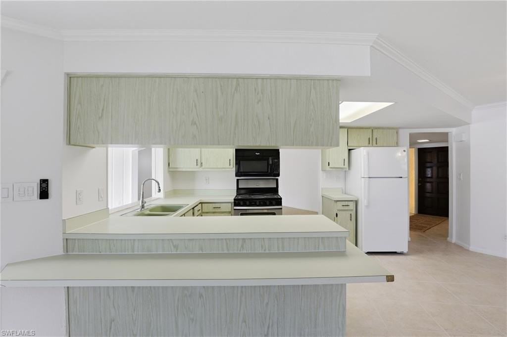 135 Pebble Beach Blvd - Photo 7 of 37