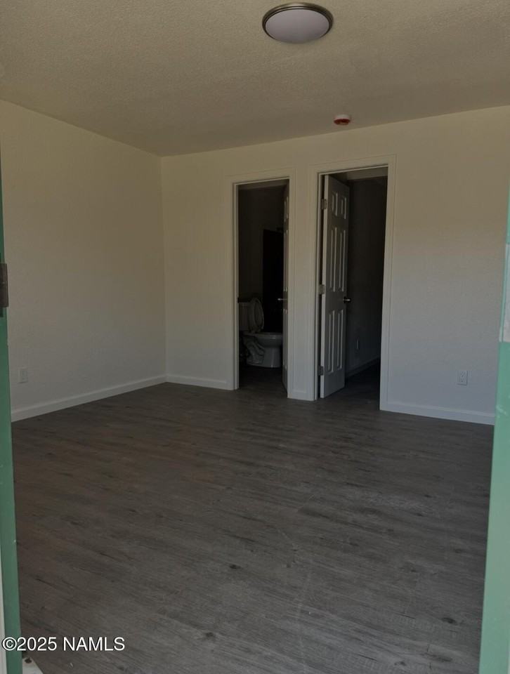 912 W Second St Unit 17 - Photo 2 of 5