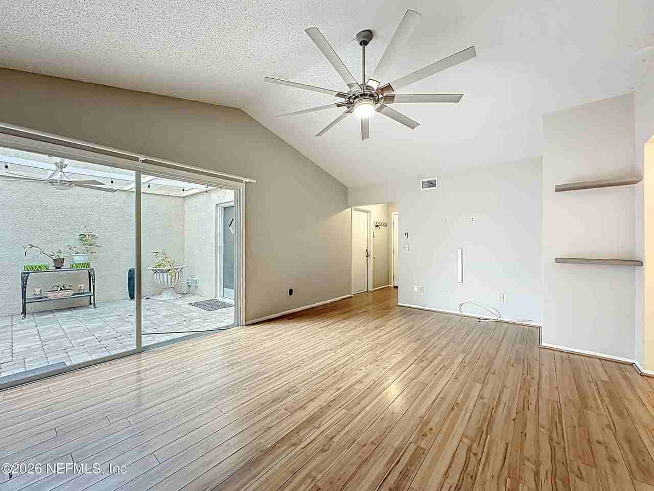 3410 Ricky Ct - Photo 6 of 37