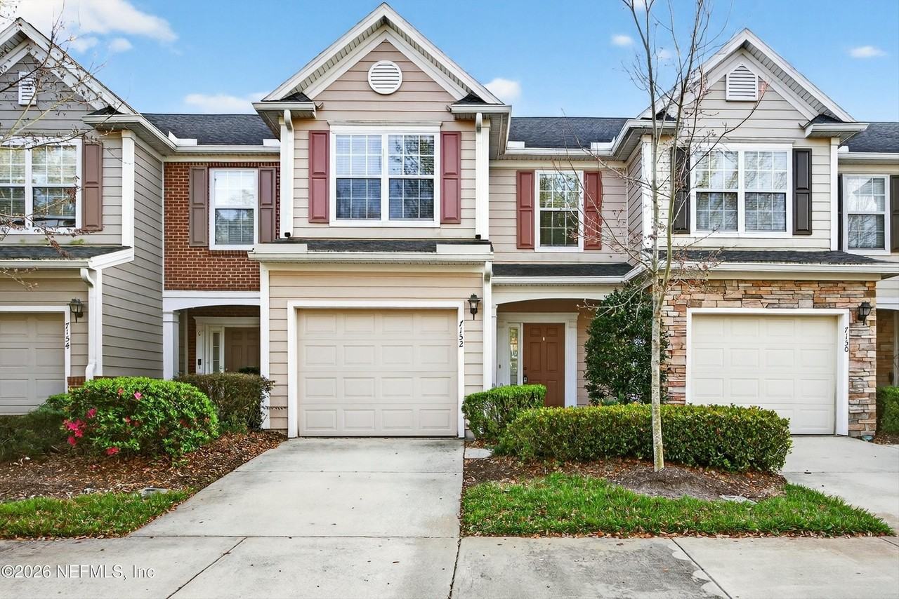 7152 Stonelion Cir - Photo 2 of 31