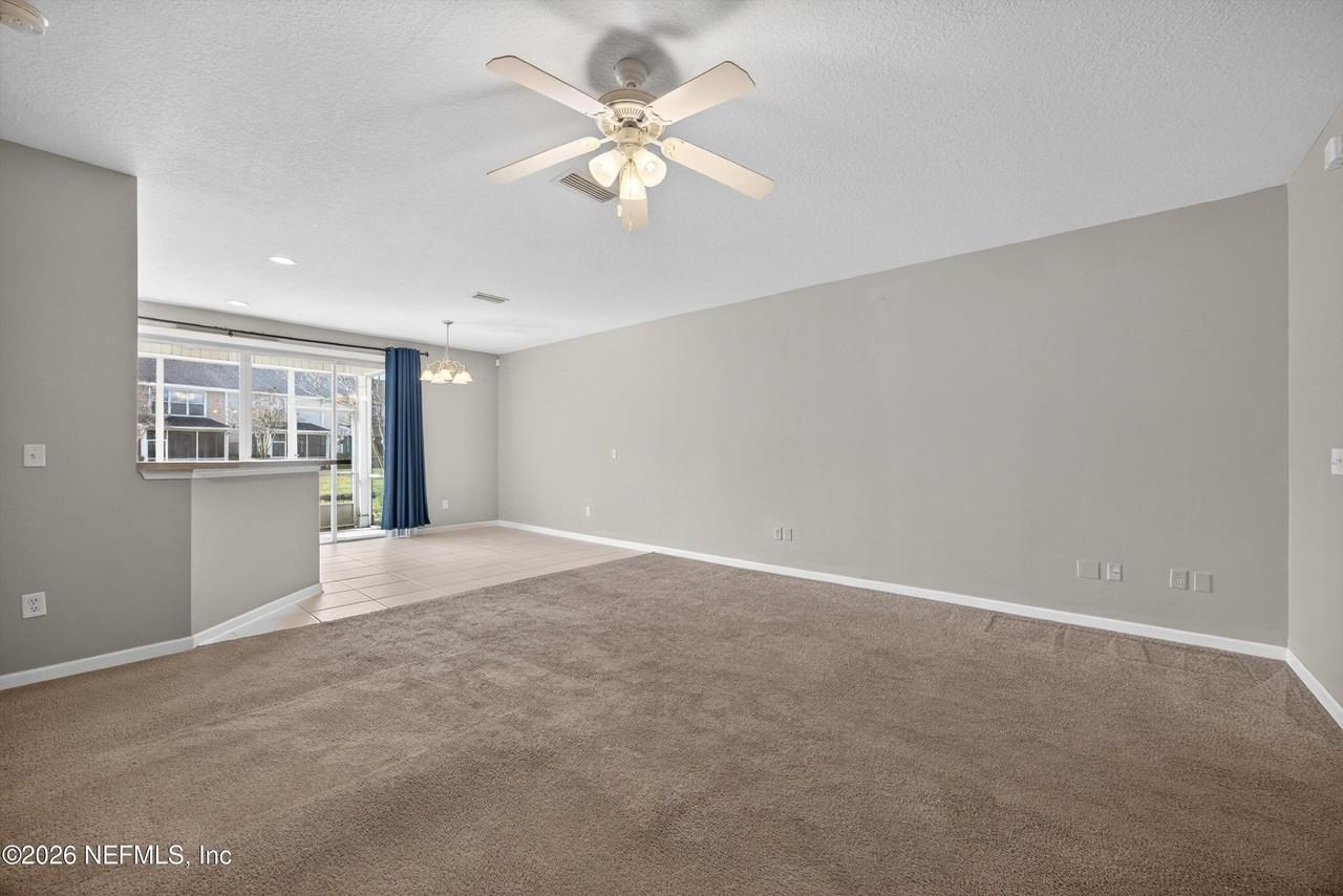 7152 Stonelion Cir - Photo 4 of 31