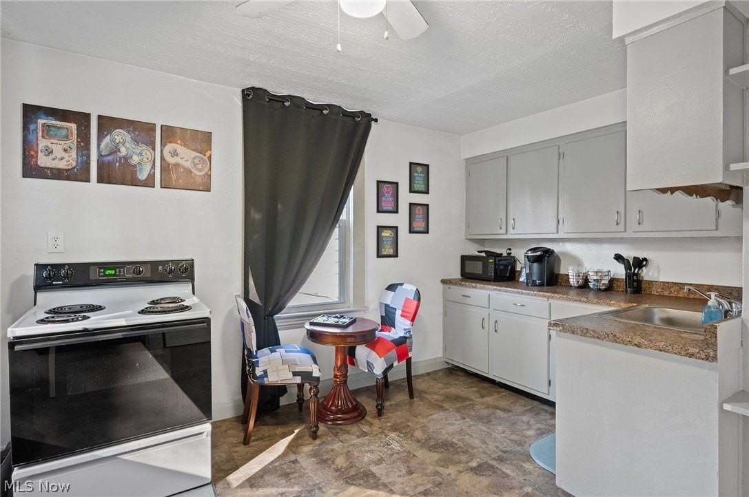 9519 Preston Ave Unit Up - Photo 4 of 32