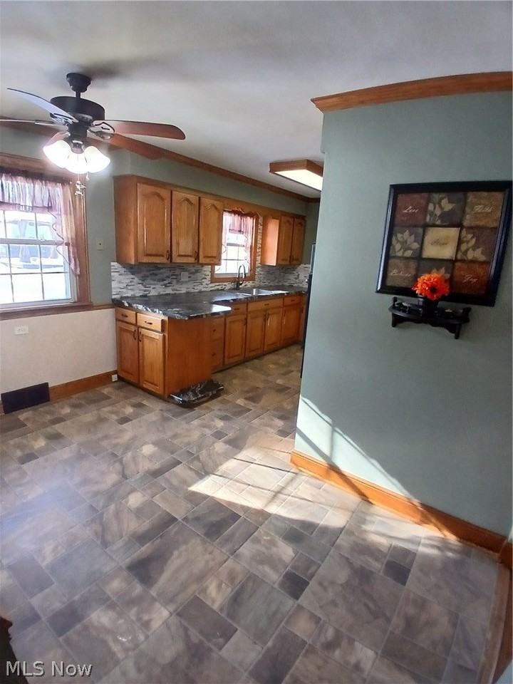 1777 Eden Ln - Photo 3 of 31