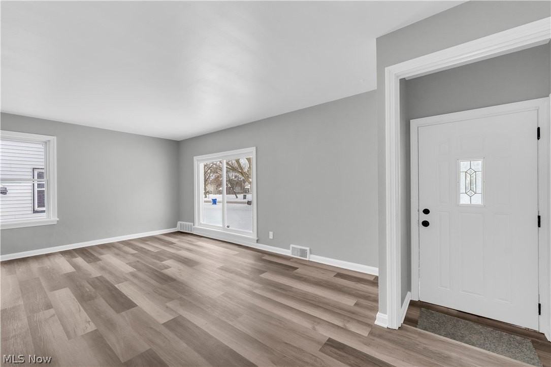 16210 Judson Dr - Photo 3 of 28