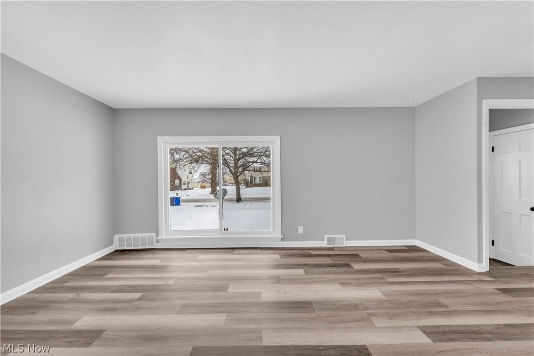 16210 Judson Dr - Photo 4 of 28