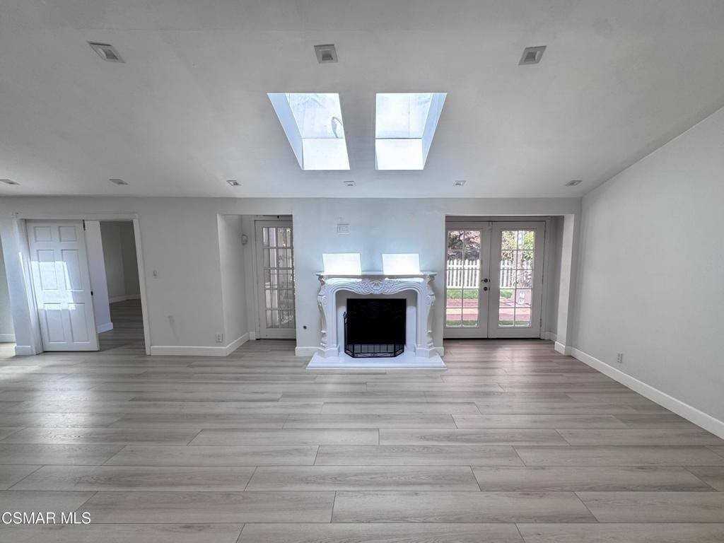 20445 Miranda St - Photo 2 of 47