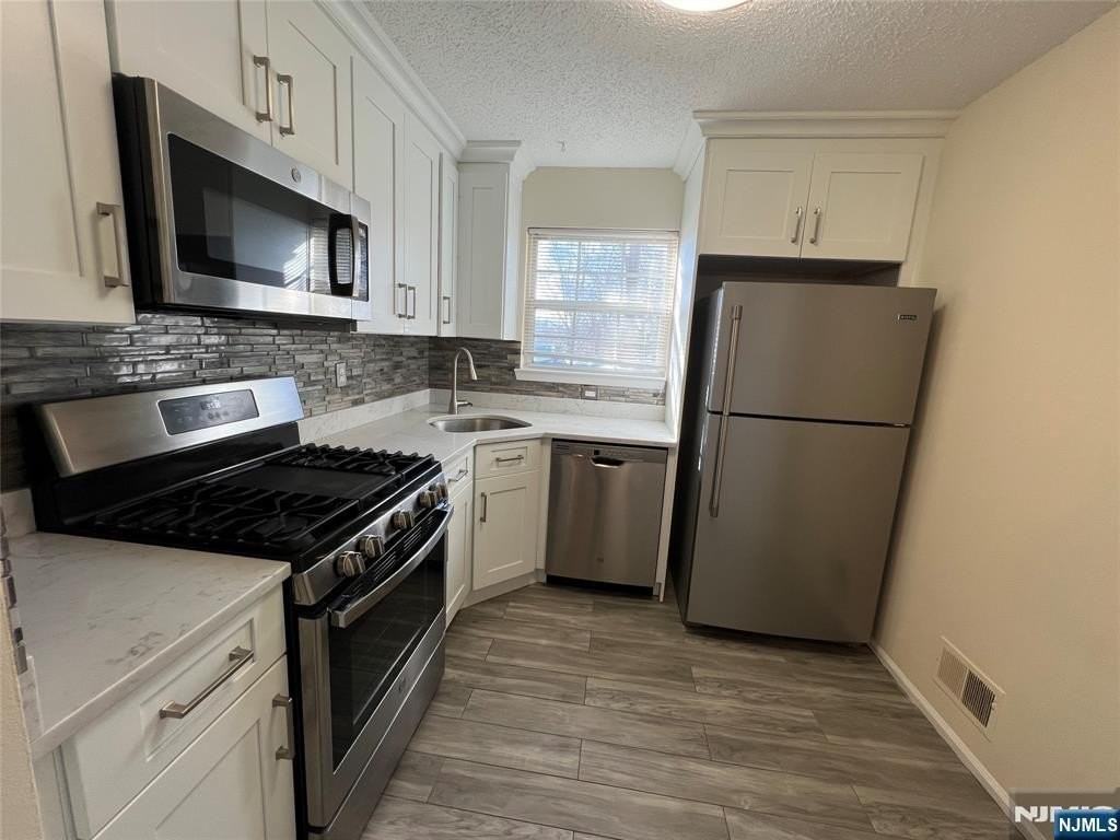 1155 Garrison Ct - Photo 7 of 14