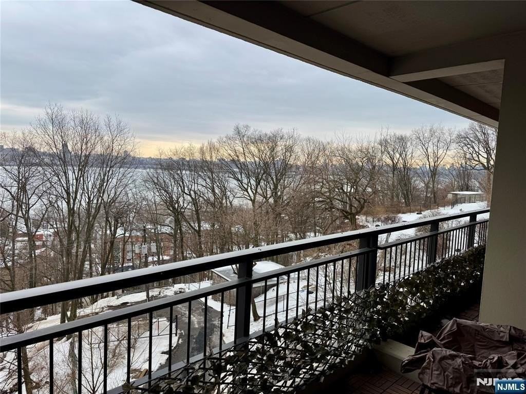 4 Horizon Rd - Photo 2 of 13