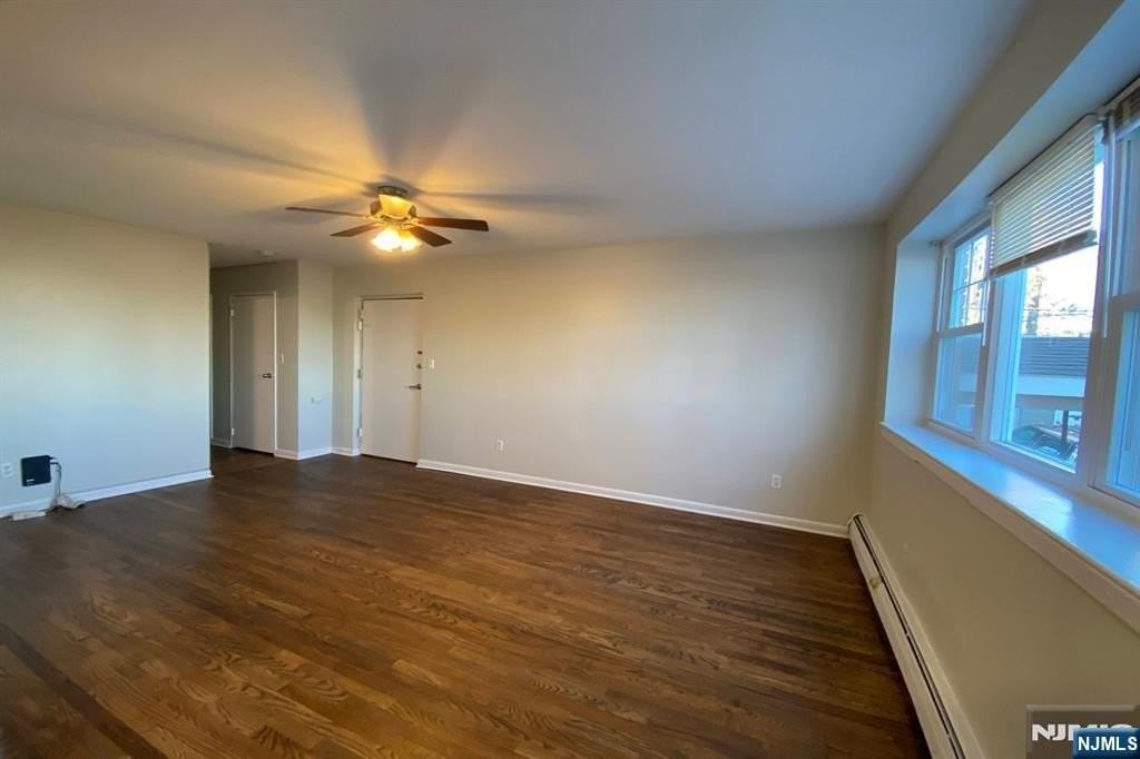 35 S Willow St Apt B4 - Photo 2 of 9